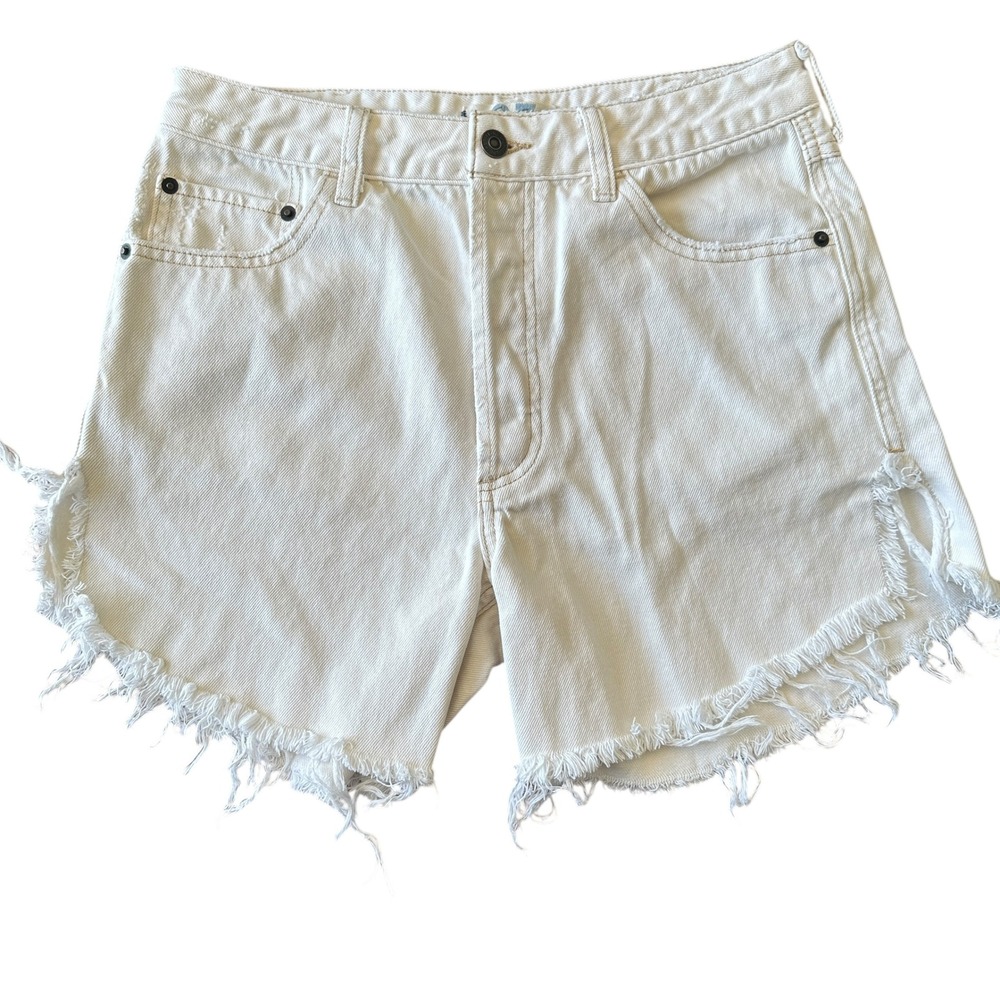 We The Free White Denim Cutoff Shorts Frayed Hem Distressed Summer Size 27 Beach